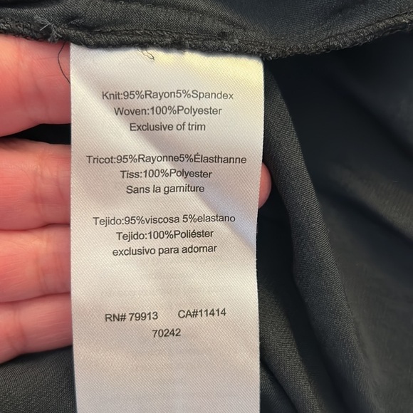 Led Black & White Striped Long Sleeve Flowy Top Size Medium - Picture 7 of 7